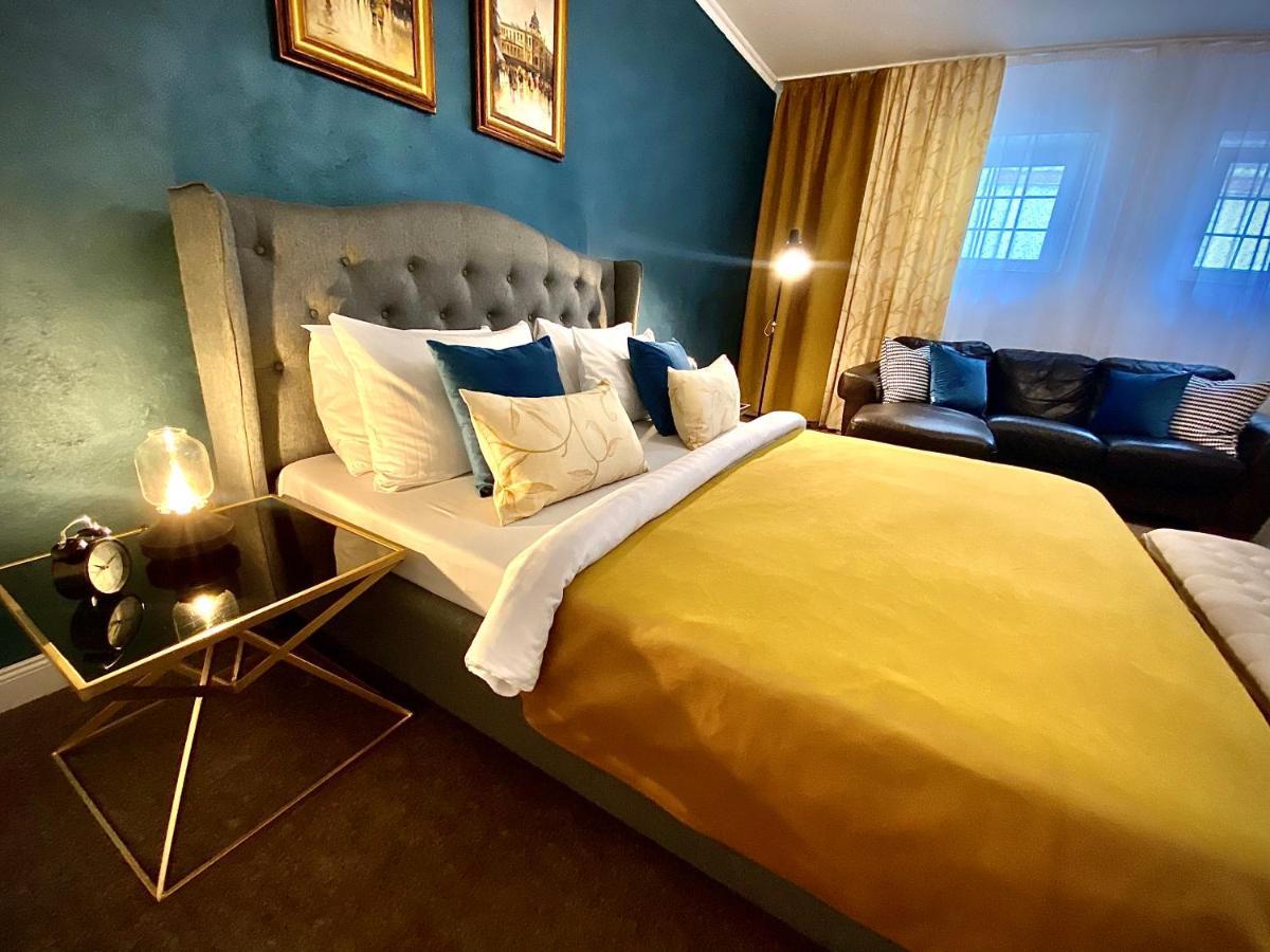 Sarada Boutique Luxury Apartment Deva Esterno foto