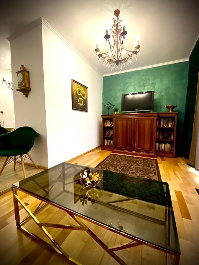 Sarada Boutique Luxury Apartment Deva Esterno foto