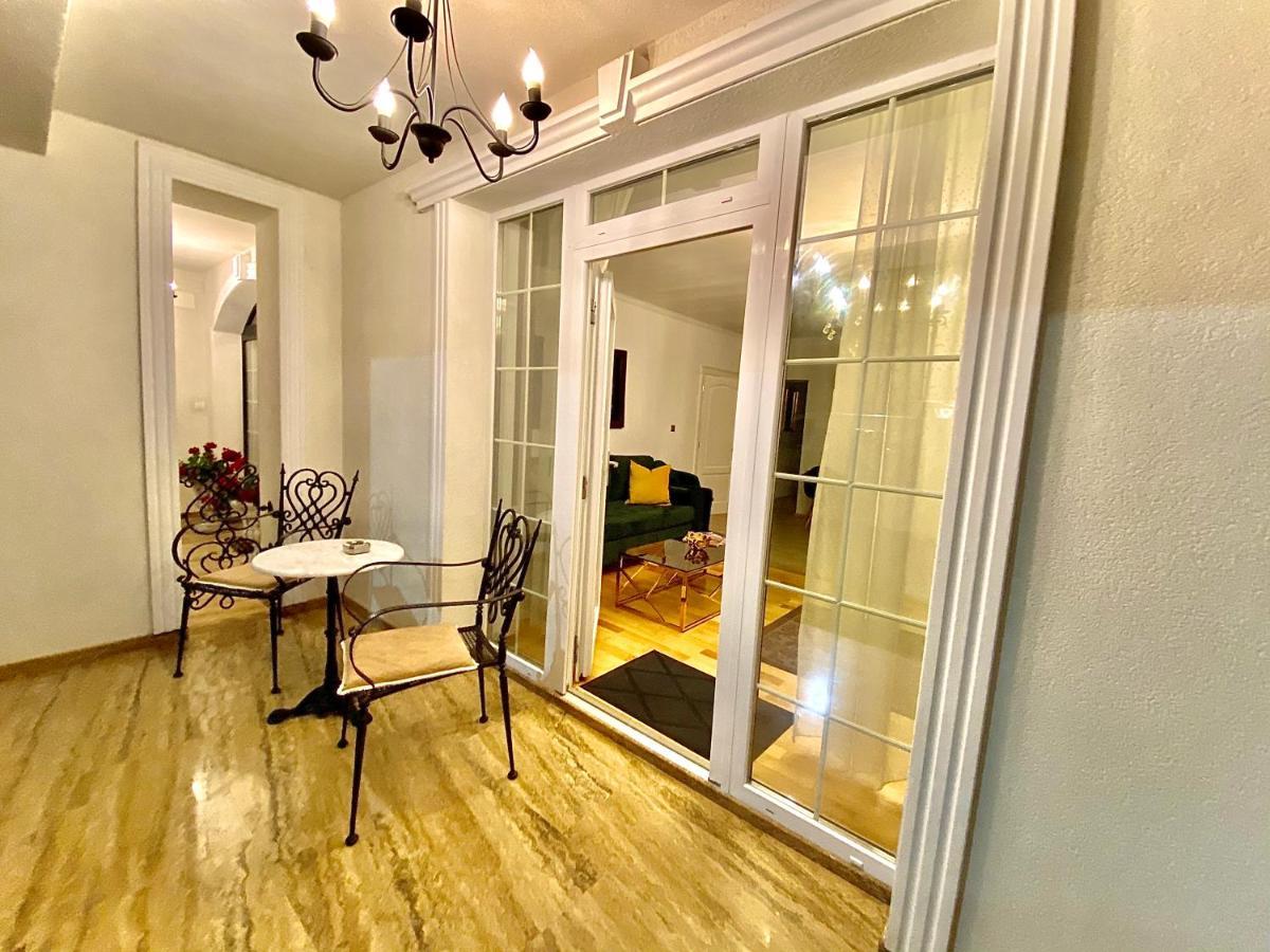 Sarada Boutique Luxury Apartment Deva Esterno foto