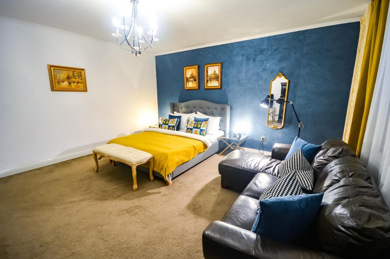 Sarada Boutique Luxury Apartment Deva Esterno foto
