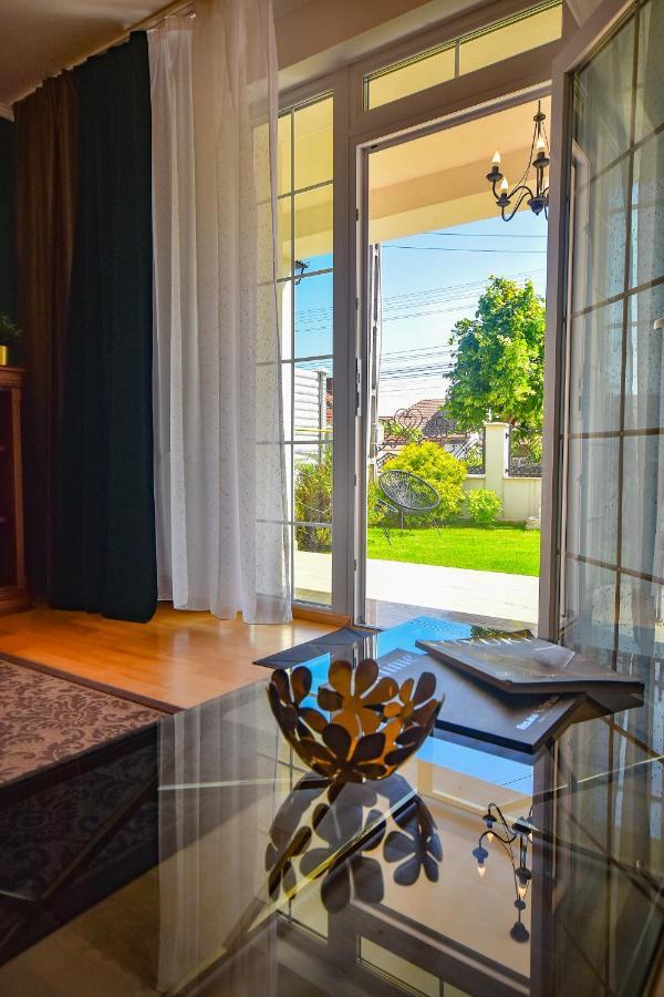 Sarada Boutique Luxury Apartment Deva Esterno foto