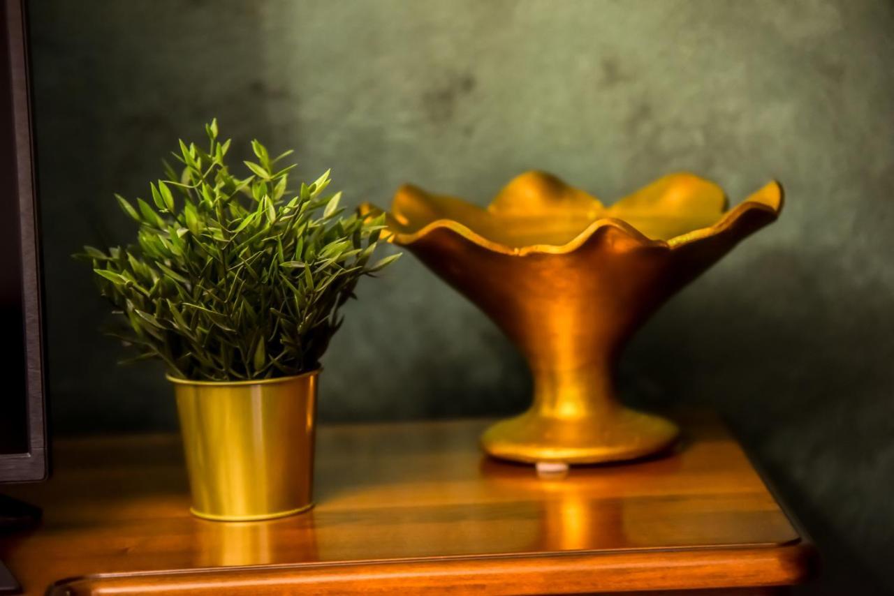 Sarada Boutique Luxury Apartment Deva Esterno foto