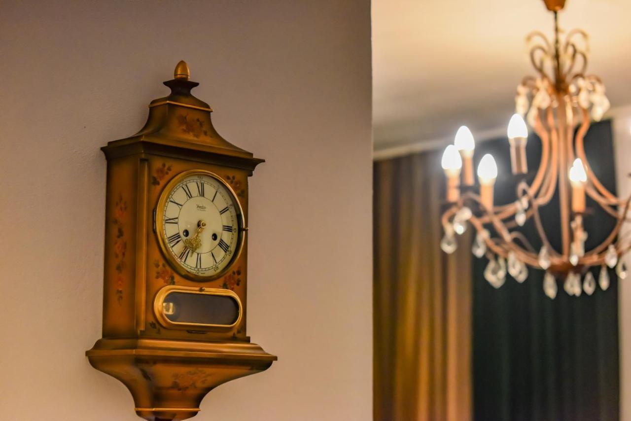 Sarada Boutique Luxury Apartment Deva Esterno foto