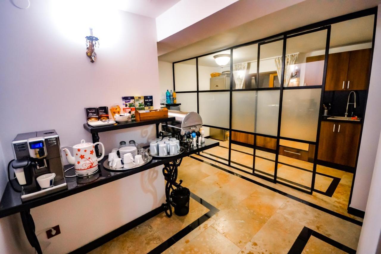Sarada Boutique Luxury Apartment Deva Esterno foto